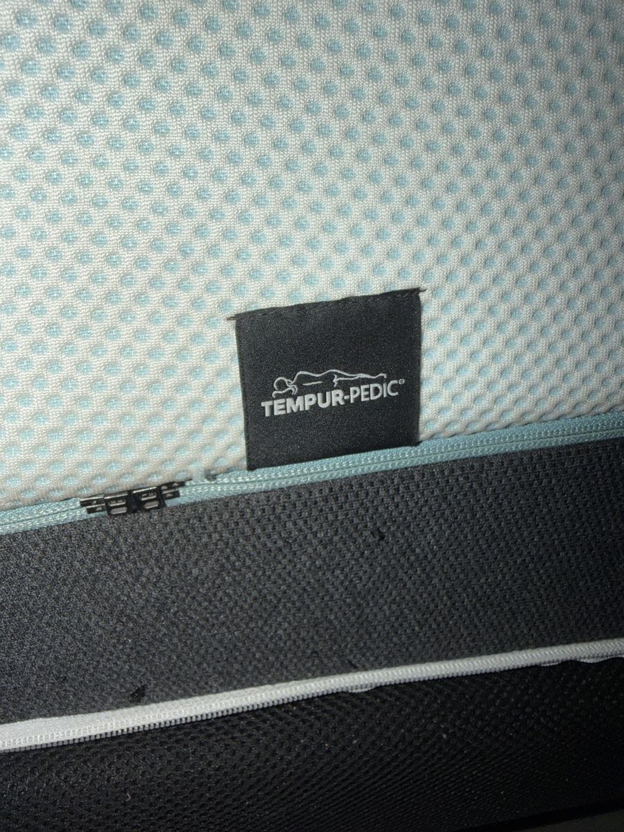 Tempur-pedic adjustable, smart base and mattress