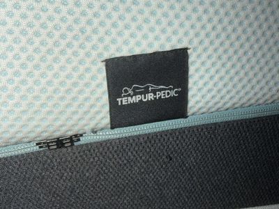 Tempur-pedic adjustable, smart base and mattress