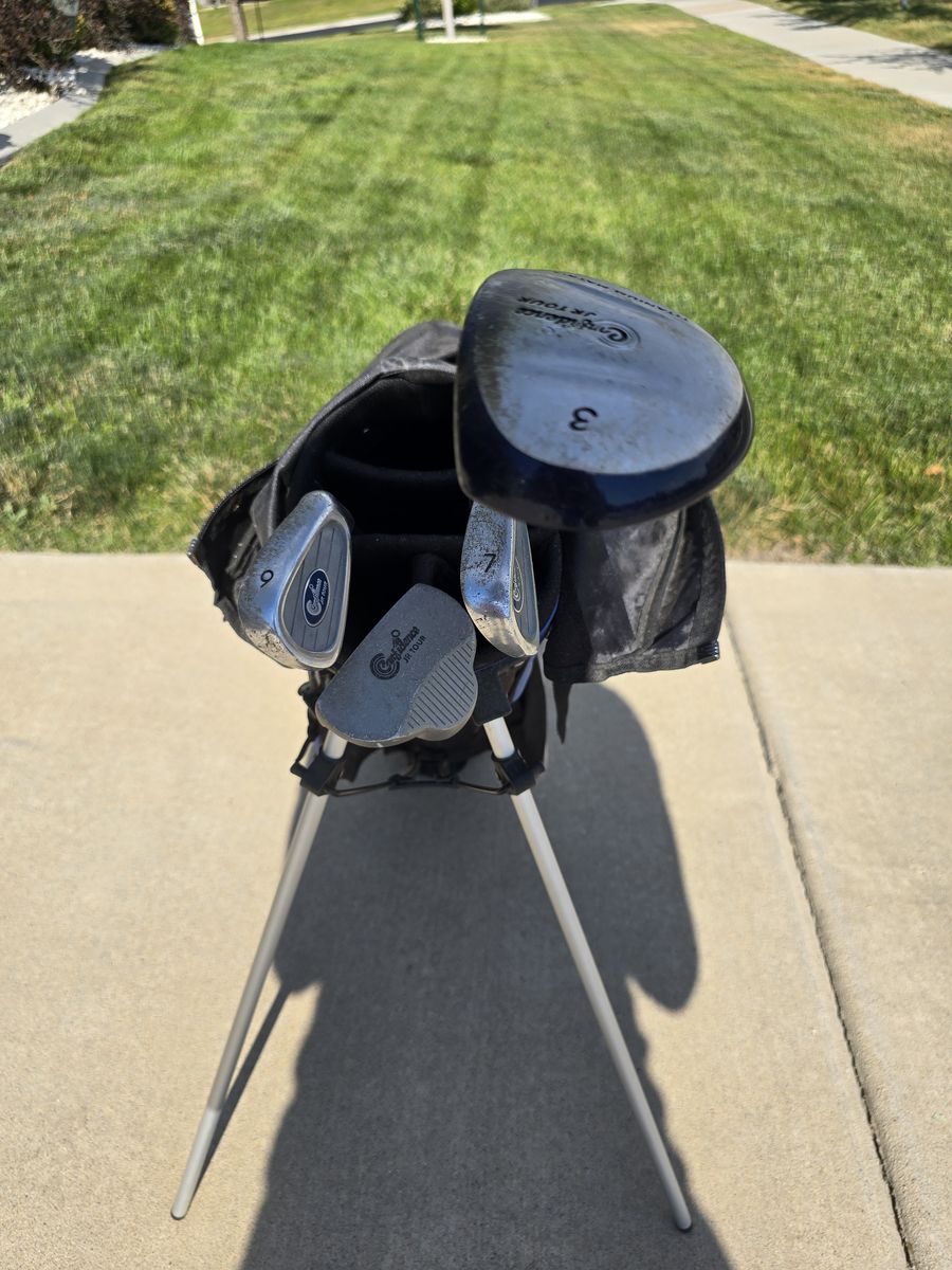 Confidence Golf Junior Golf Clubs Set for Kids Age 8-12 (4' 6" to 5' 1" tall)