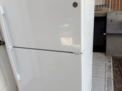 GE White Top Freezer Refrigerator with Dual Temp Control - Used, Good Condition