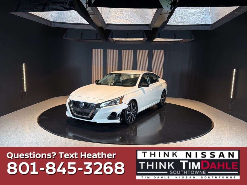 2022 Nissan Altima 2.5 SR