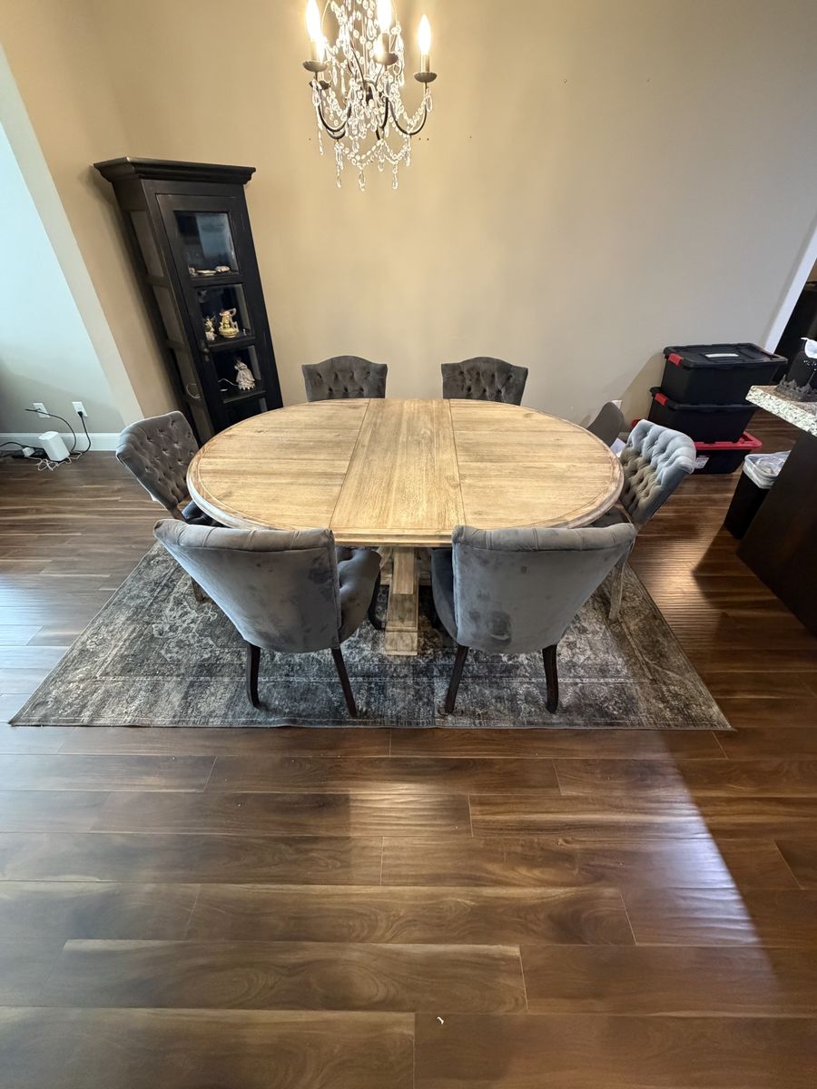 Kitchen Table with 6 chairs