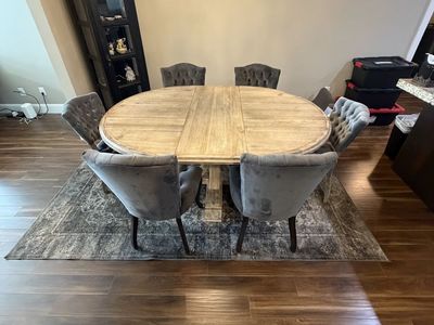 Kitchen Table with 6 chairs