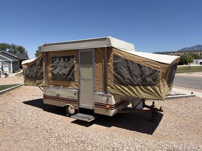 Coleman Sun Valley Pop-Up Travel Trailer - Well-Maintained & Ready for Adventure