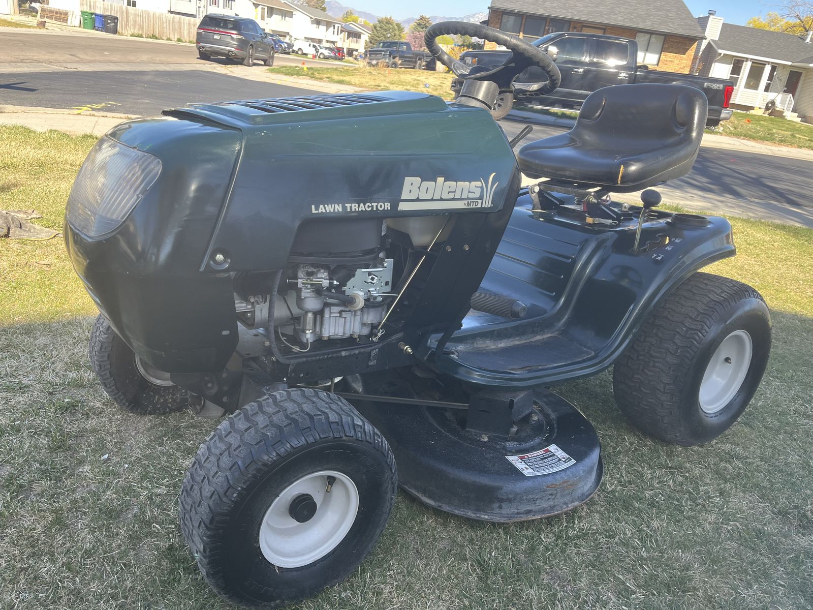 Bolens Riding Lawn tractor