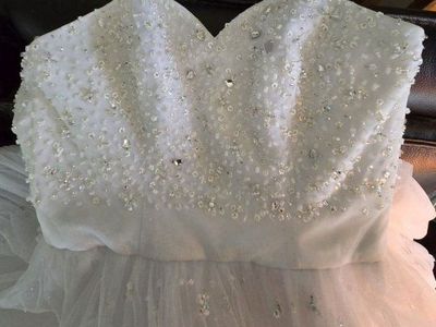 White Beaded Sweetheart Ball Gown Wedding Dress - Size Small/Medium