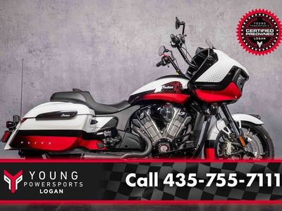 2025 Indian Motorcycle® Challenger® Elite White Crystal