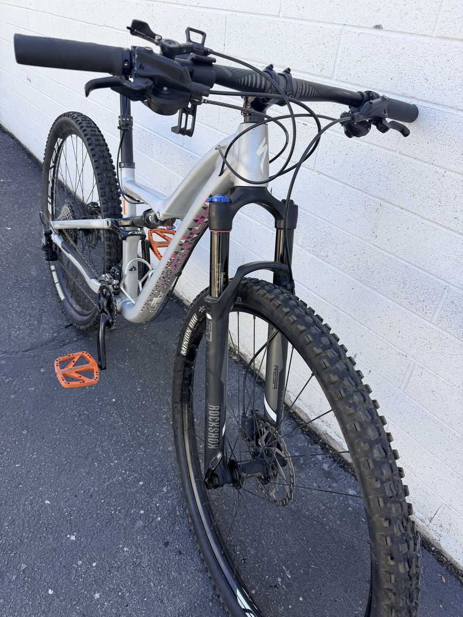 Specialized Full Suspension Mountain Bike RockShox FSR Silver