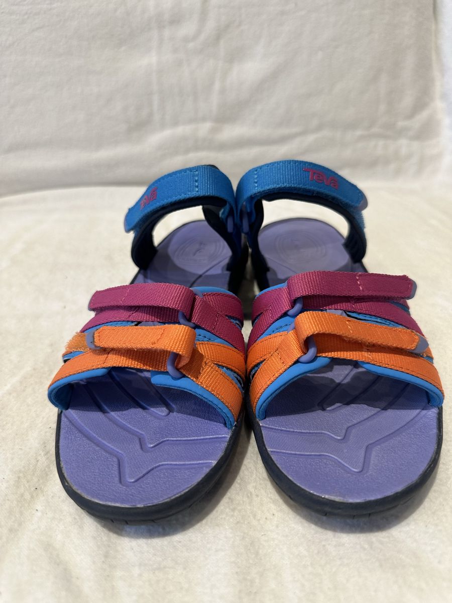 Teva youth size 4, colorful like new hiking sandal