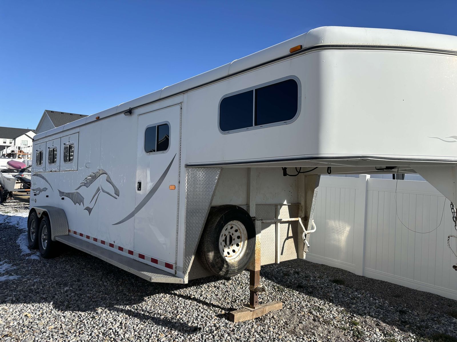 2002 - 4 Horse Gooseneck Trailer