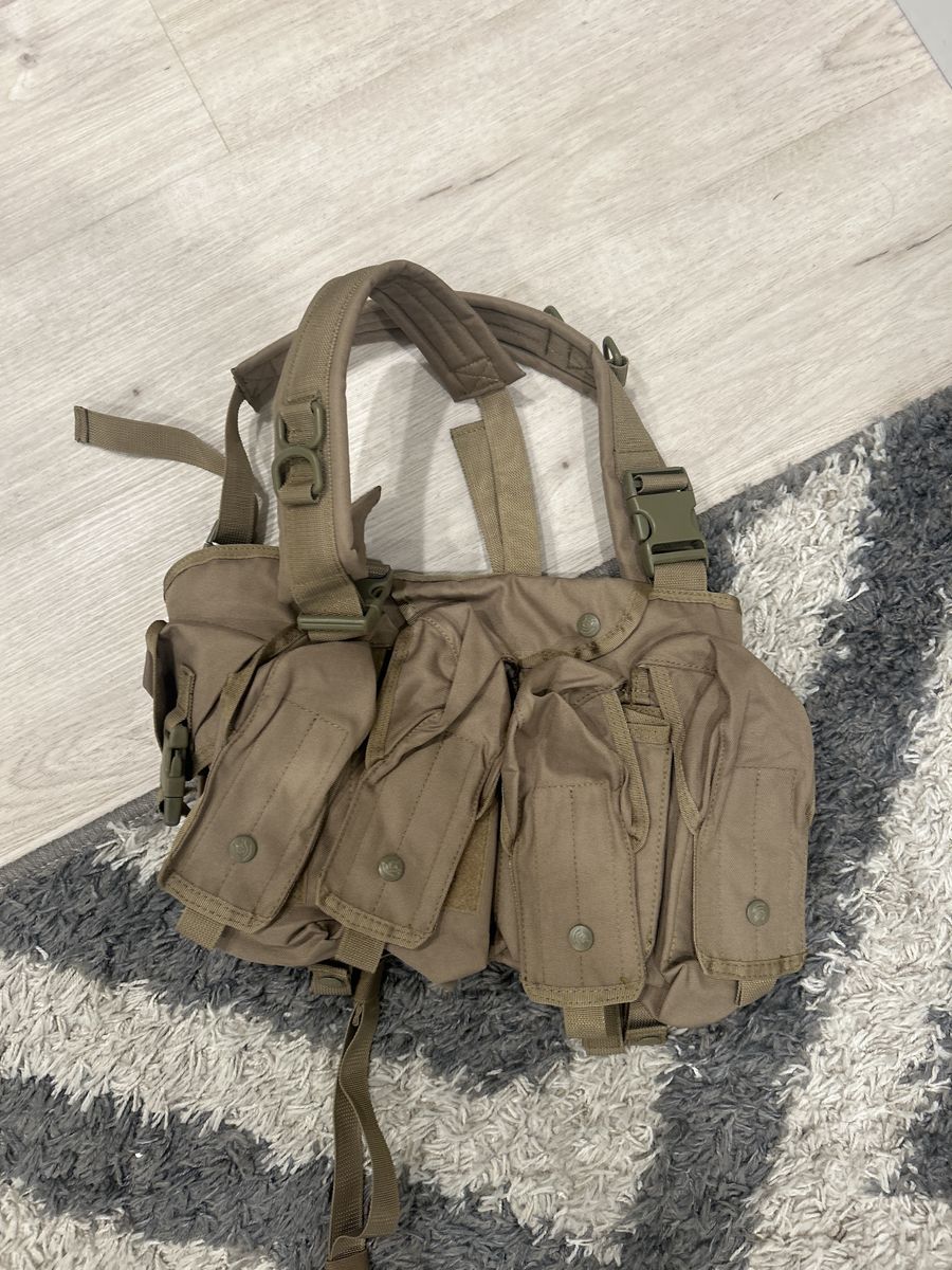 Airsoft chest rig
