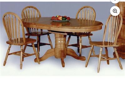 Round table with extension
