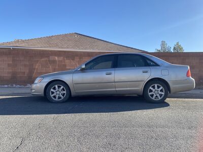 2001 TOYOTA AVALON XLS