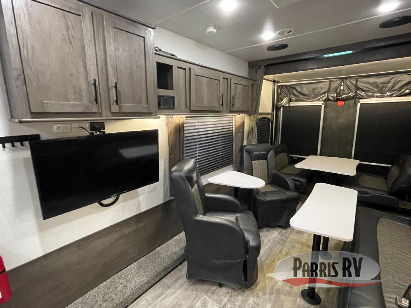 Main image 11