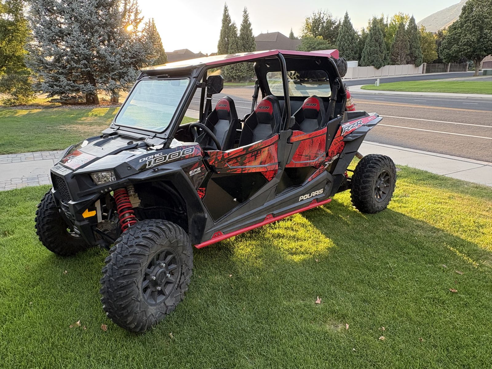 2018 Polaris RZR XP 1000 EPS 4-Seater UTV Side-by-Side - Red/Black