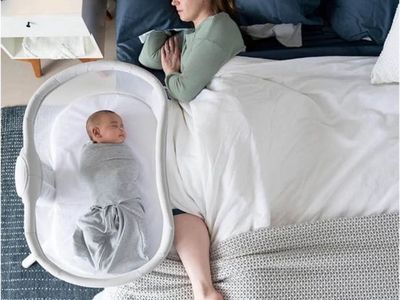 Halo BassiNest Swivel Sleeper Bedside Bassinet