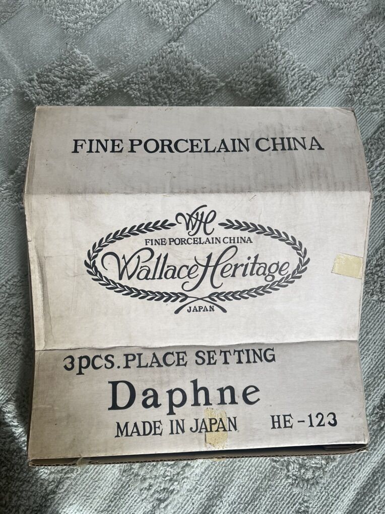 5 Sets In Total!  Wallace Heritage 3 Piece Setting