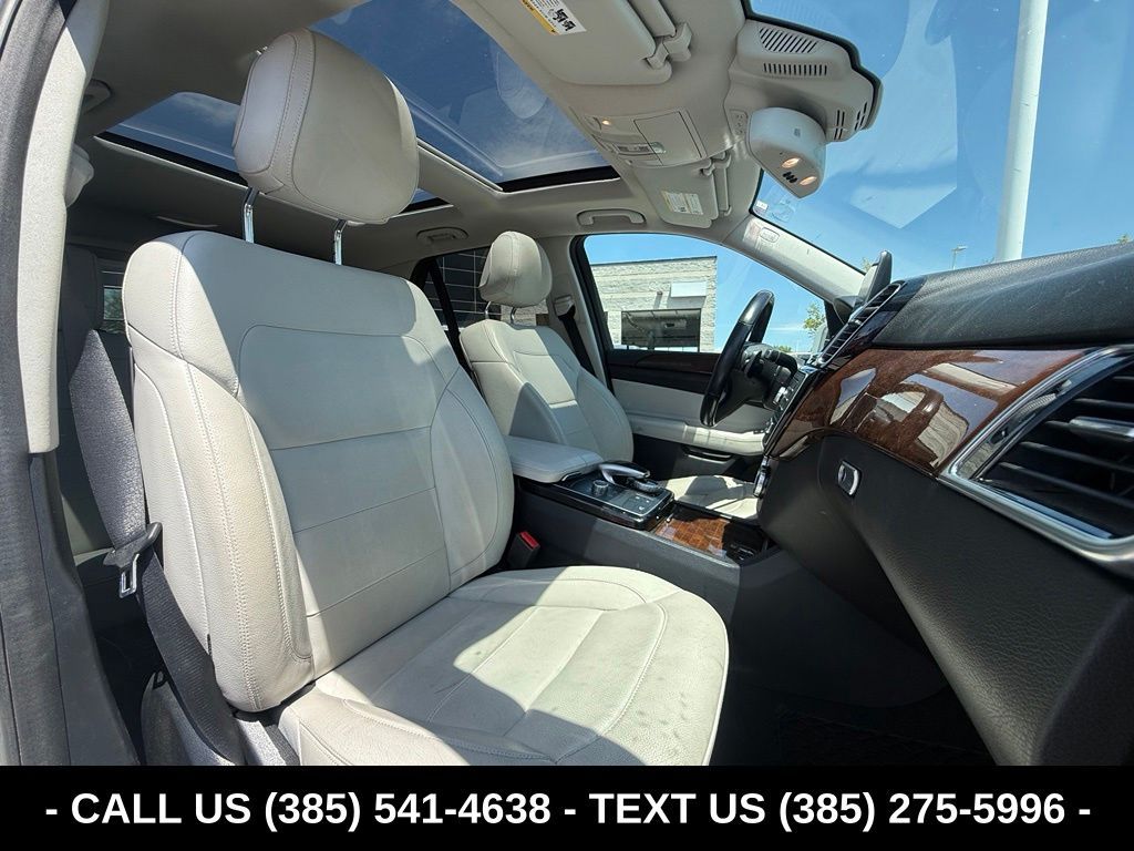 Main image 29