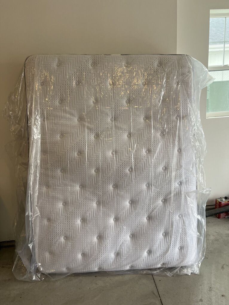 Used Queen Sized Mattress