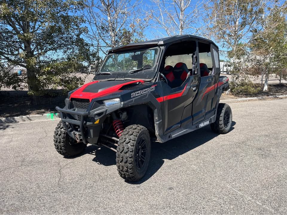 2018 POLARIS GENERAL 4-SEATER — ONLY 9K MILES!