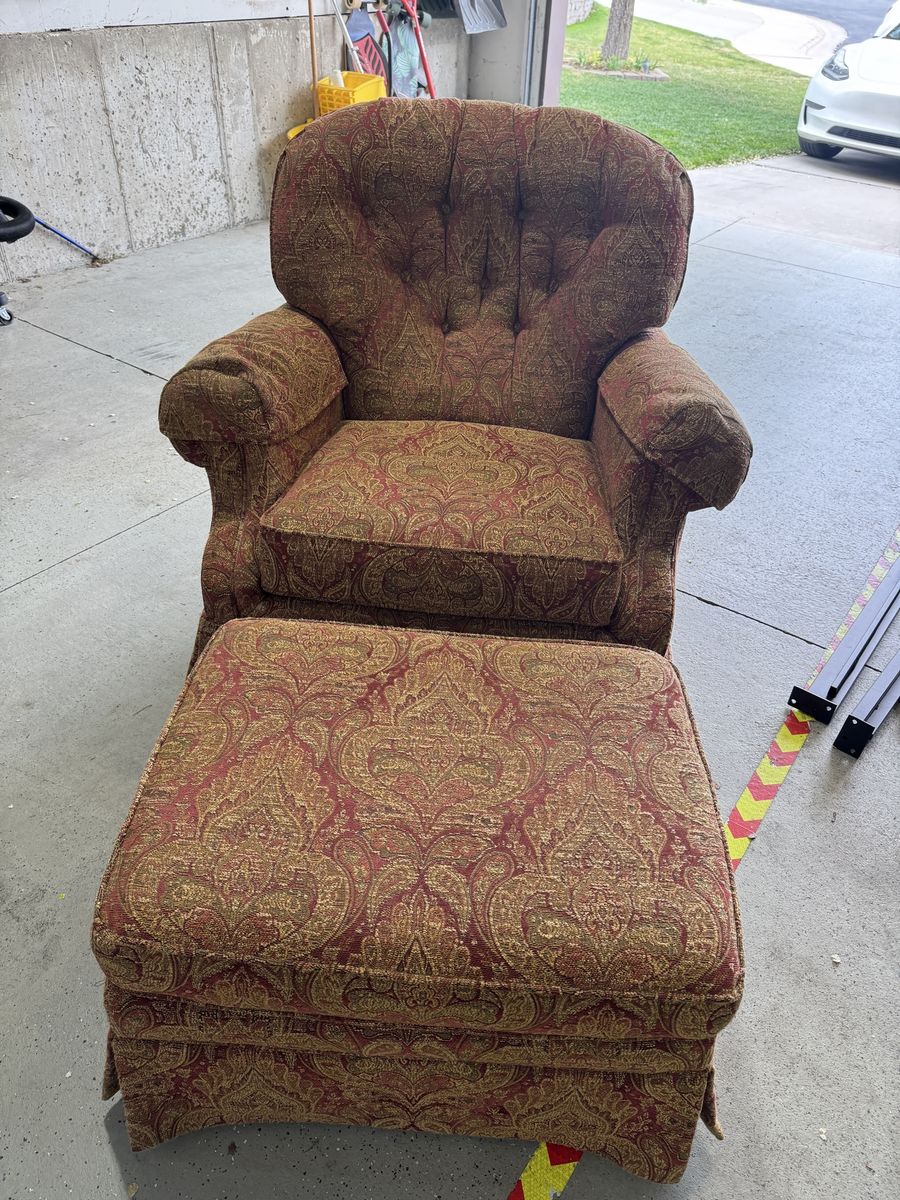 Swivel Glider Rocking Chair And Ottoman