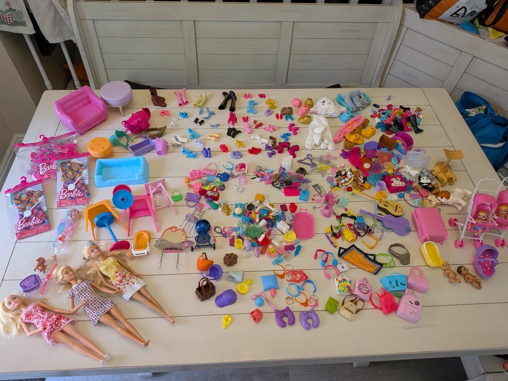 Barbie Doll & Accessory Lot - Dolls, Clothes, Shoes, Furniture & Props