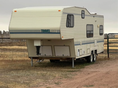 1990 TravelLite 29' Camper
