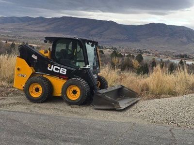 FULLSIZE SKIDSTEER FOR RENT (WEEKEND SPECIAL AVAILABLE)