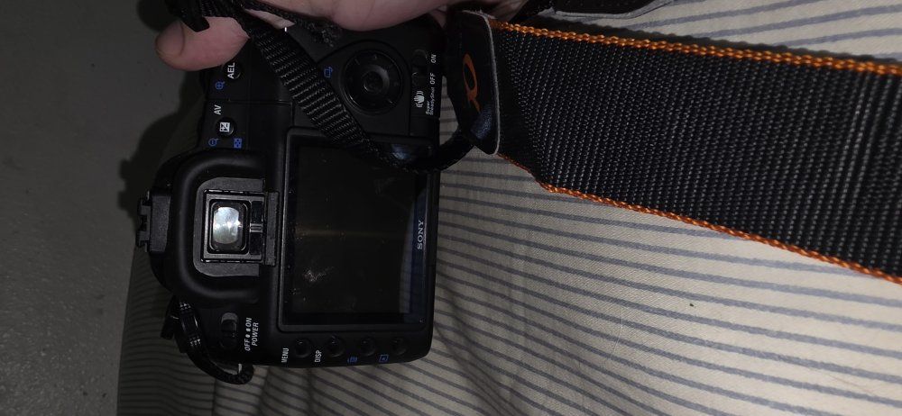Sony DSLR A200