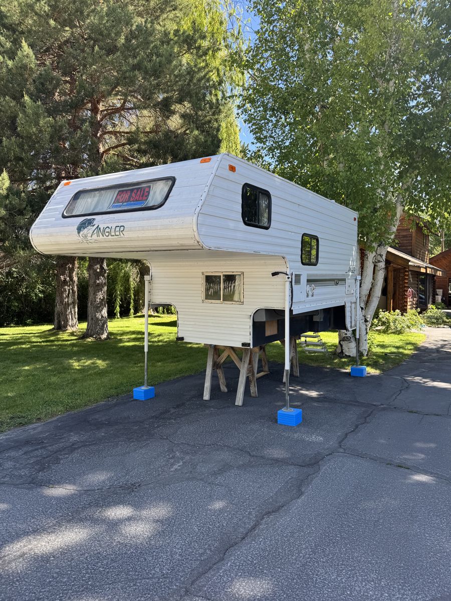 1996 Fleetwood Angler 9D