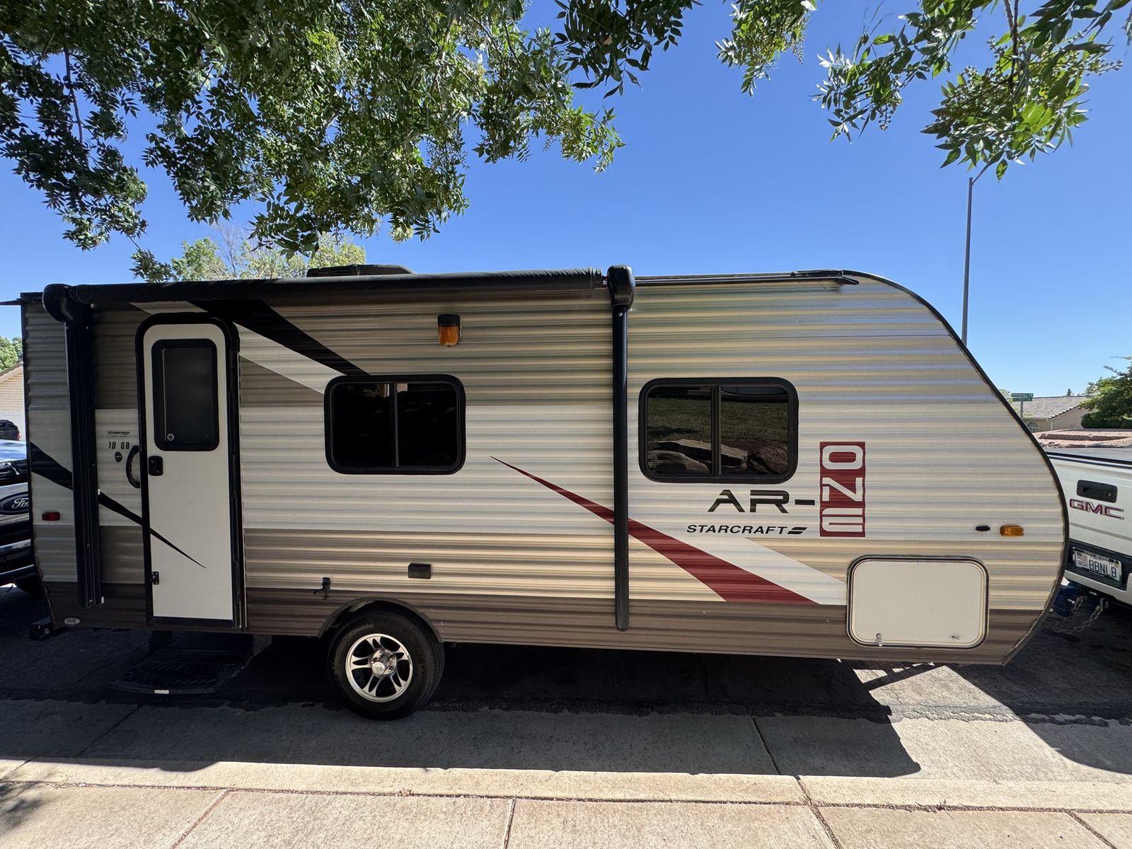 Starcraft AR-ONE RV Travel Trailer Bumper Pull - Great Condition, Compact & Ready for Adventure