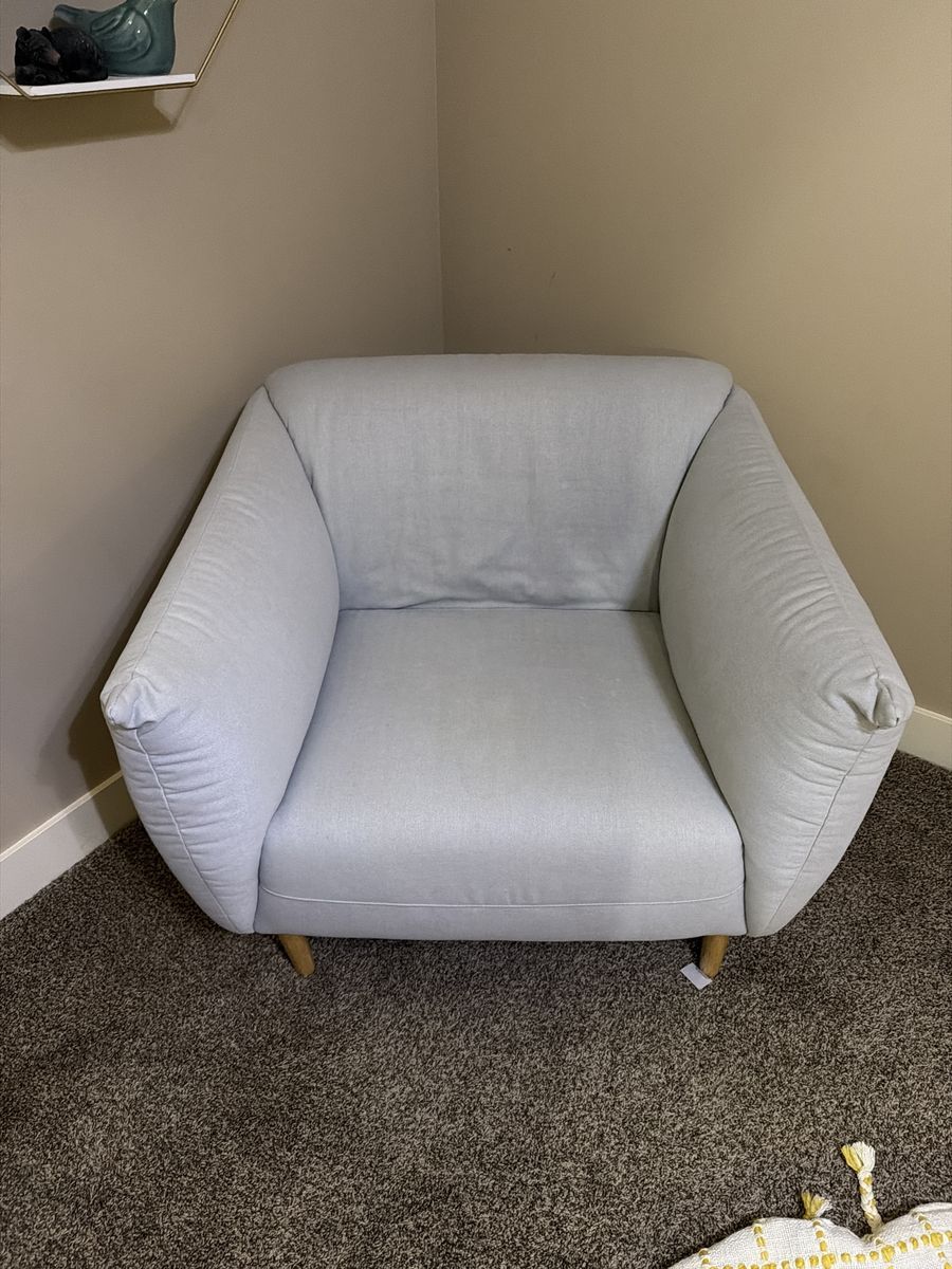 Main image 11