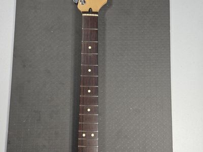 MIM Strat Neck