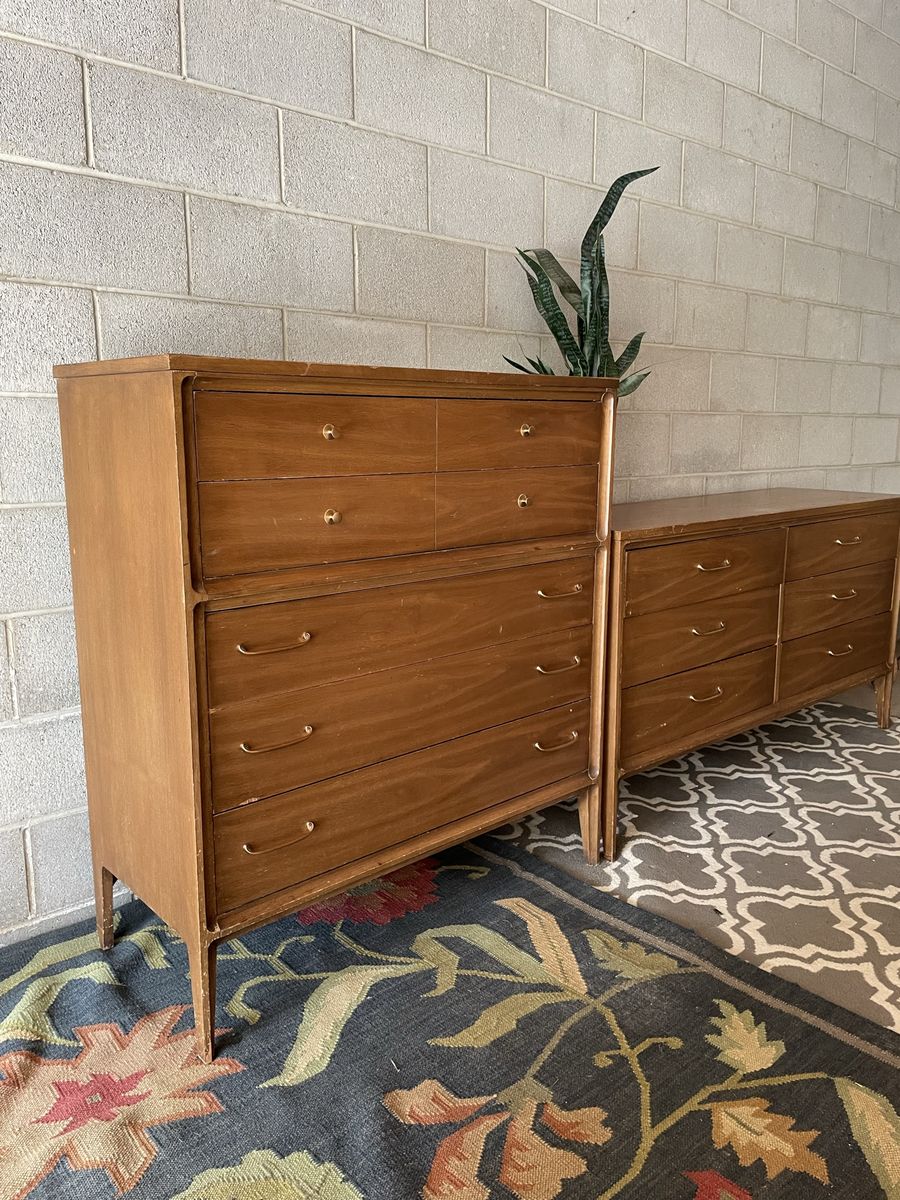 Vintage Mid Century Dresser’s Set