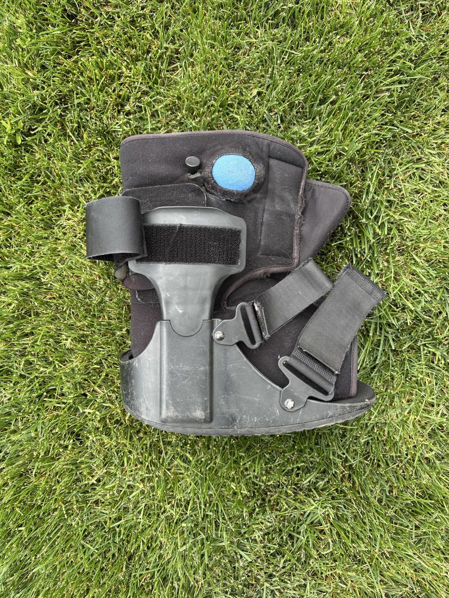Used United Ortho walking boot - Small