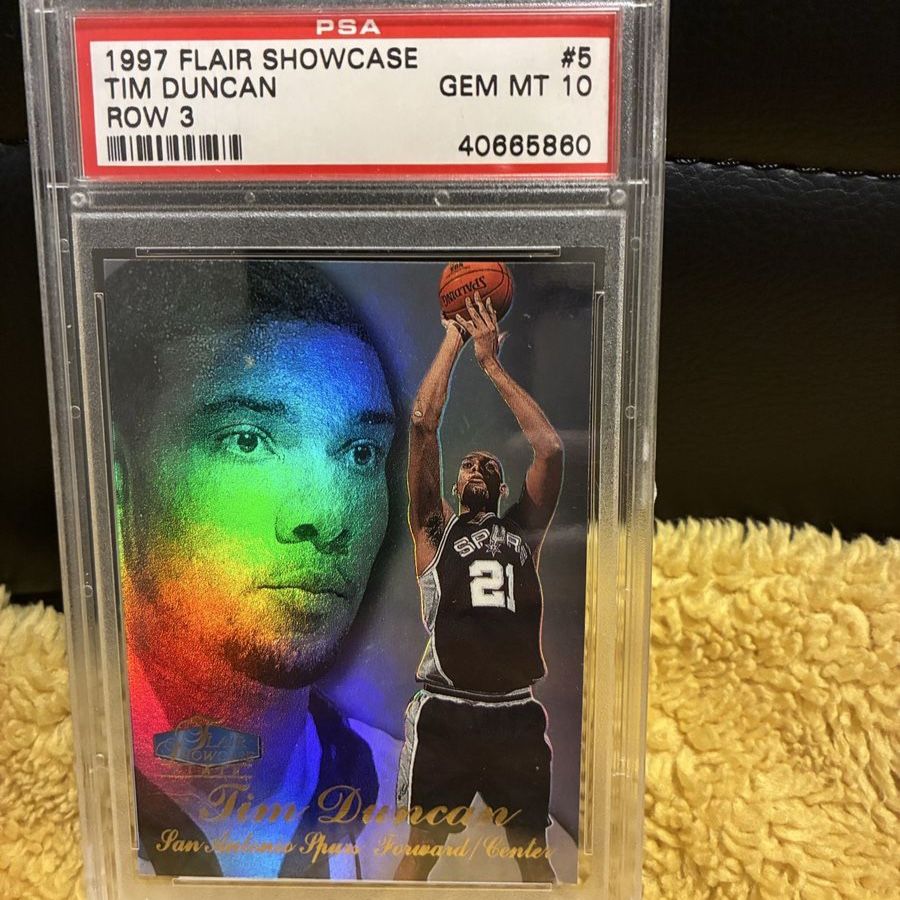 Tim Duncan 1997-98 Flair Showcase Row 3 #5 PSA 10 Gem Mint Rookie Card