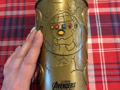 32 ounce Marvel studios avengers infinity war 2018 cinemark exclusive collectors cup 