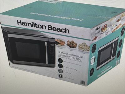 Hamilton Beach 1000W Countertop Microwave 1.1 Cu. Ft. Black and Stainless Steel
