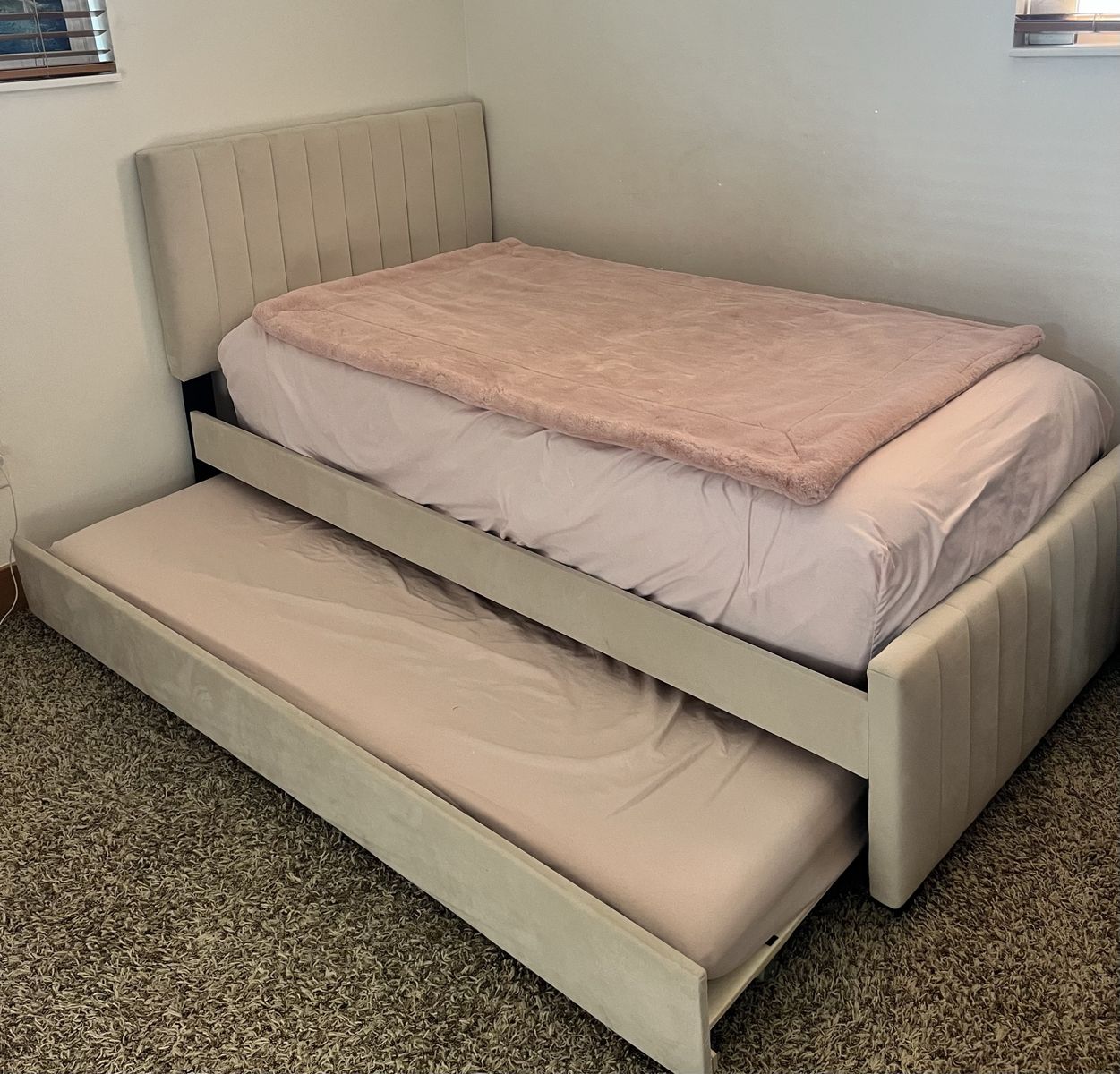 Twin platform bed w trundle AND mattresses