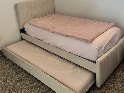 Twin platform bed w trundle AND mattresses