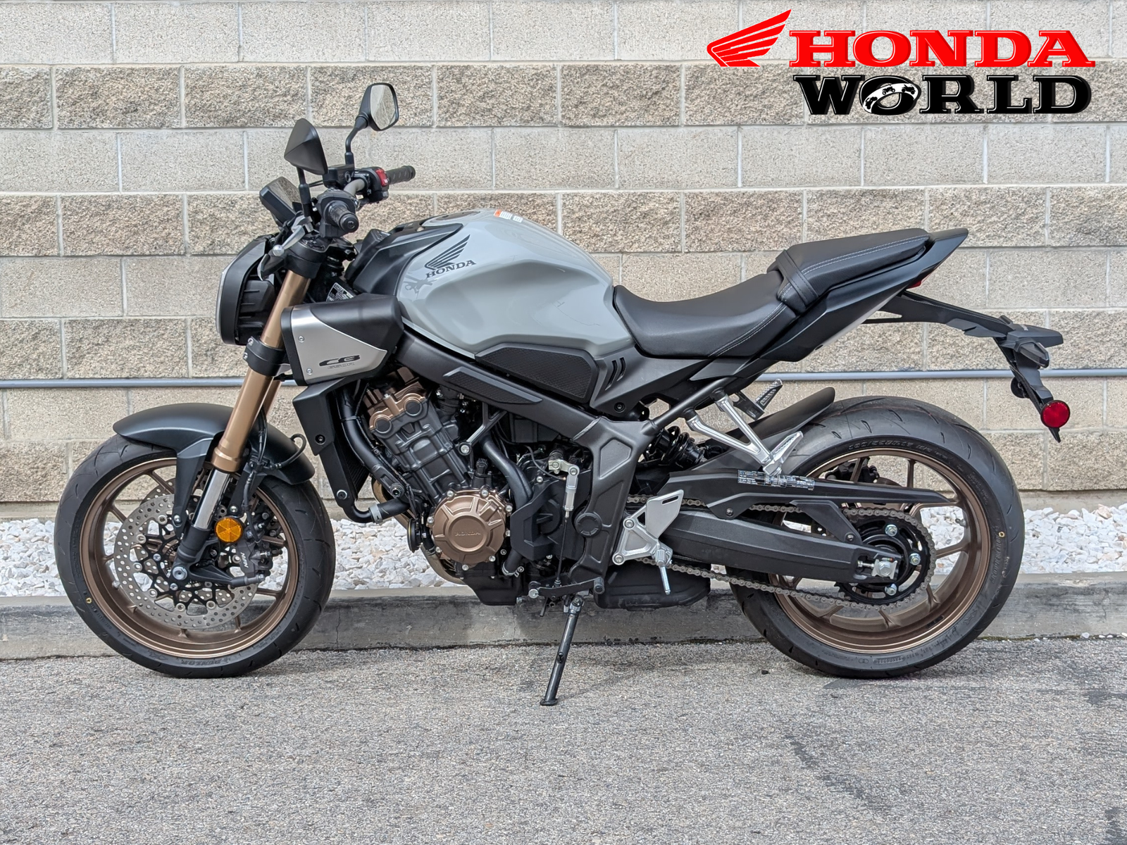 BRAND NEW 2025 HONDA CB650R E-Clutch