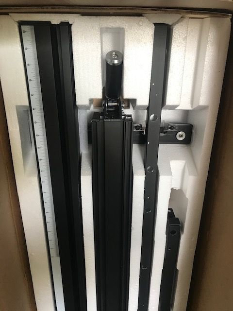 Table saw fence for a Grizzly saw G0962