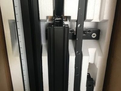 Table saw fence for a Grizzly saw G0962