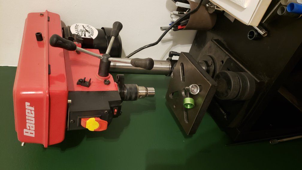 Shotshell reloading/ Rollcrimping