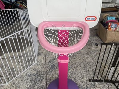 Little Tikes Basketball Hoop