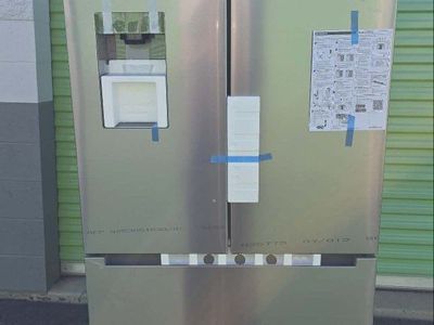 New Bosch Fast Ice Maker 26cf 300 ser,free deliver