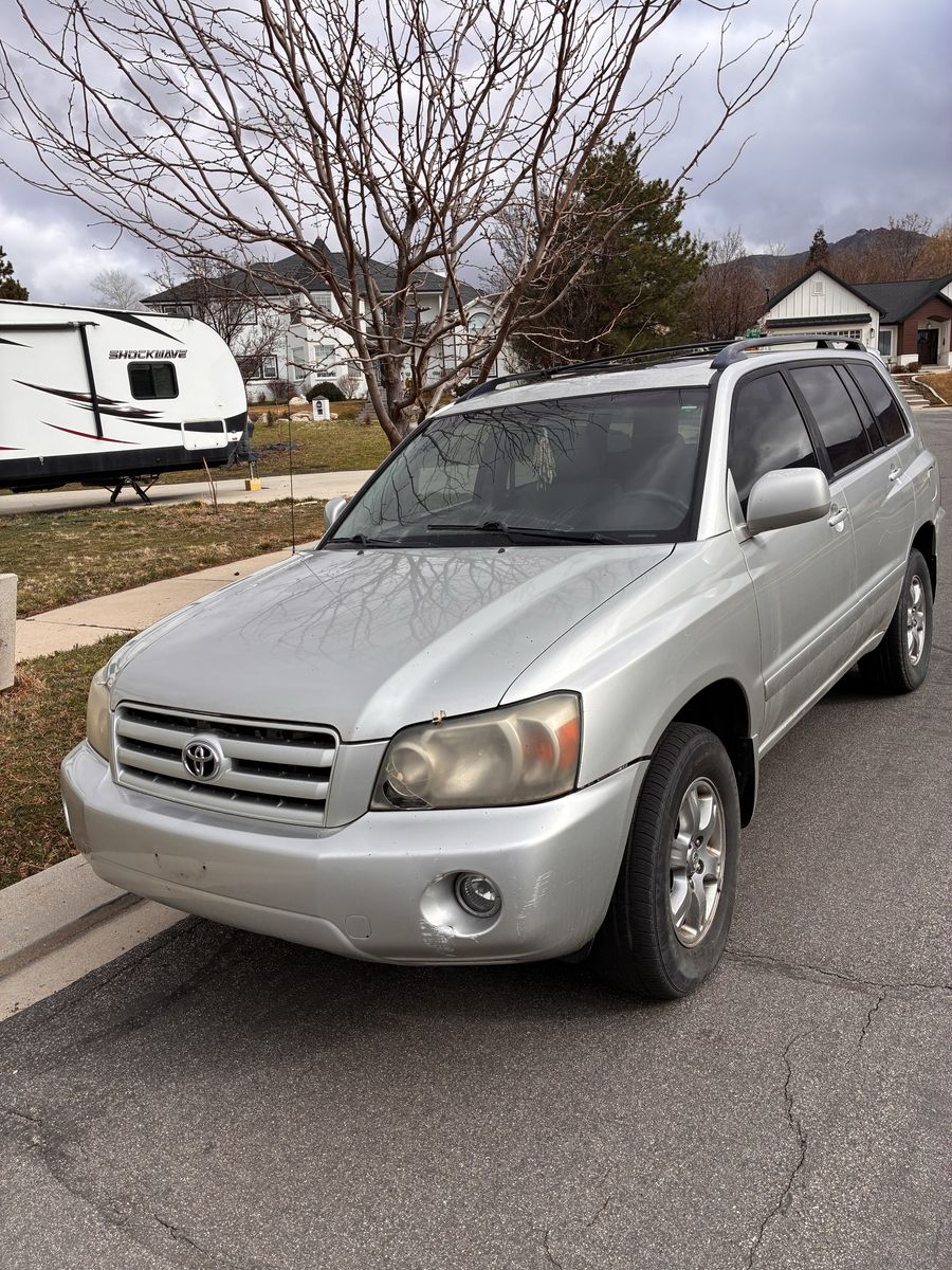 2002 TOYOTA HIGHLANDER