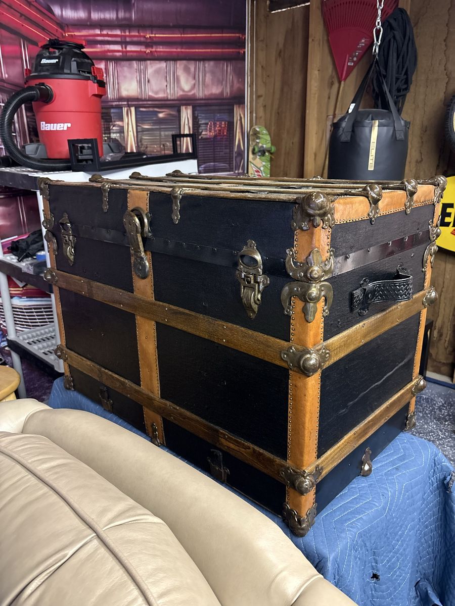 Main image 6
