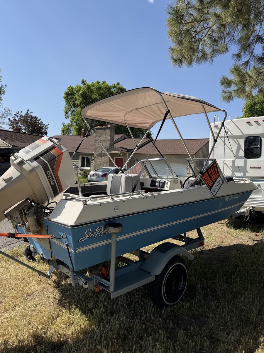 14’ Boat w/ 75HP Chrysler – Clean Interior – Ready for the Lake