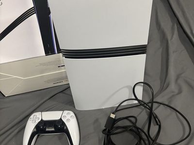 TCL 65q51k & PS5 Pro 2TB